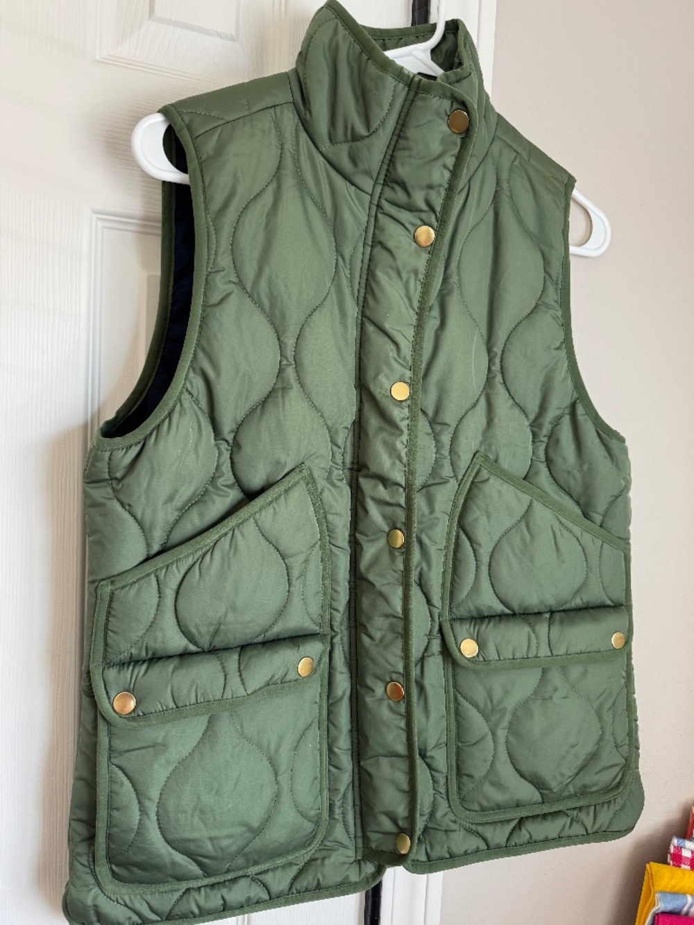 NWOT, JCREW, SIGNATURE QUILTED PUFFER VEST IN GREEN